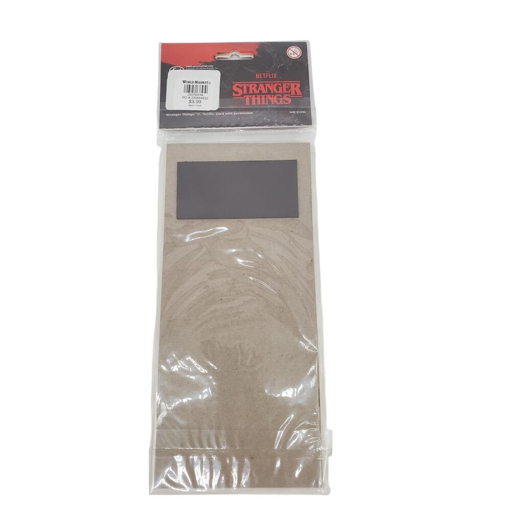 Stranger Things Magnetic Note Pad - Picture 2 of 2